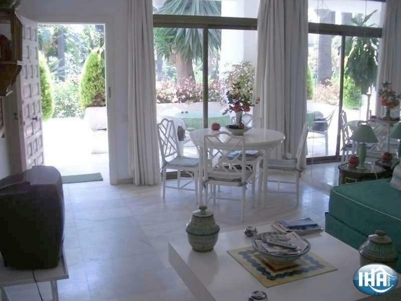 Apartment Urb. La Alcazaba, Puerto Banus /